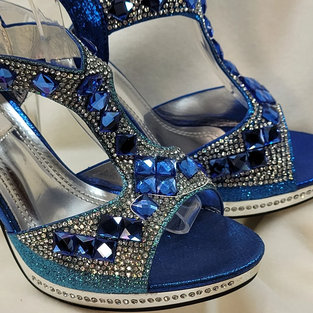 NWOT Elegant Blue and Silver Heels - Picture 4 of 11